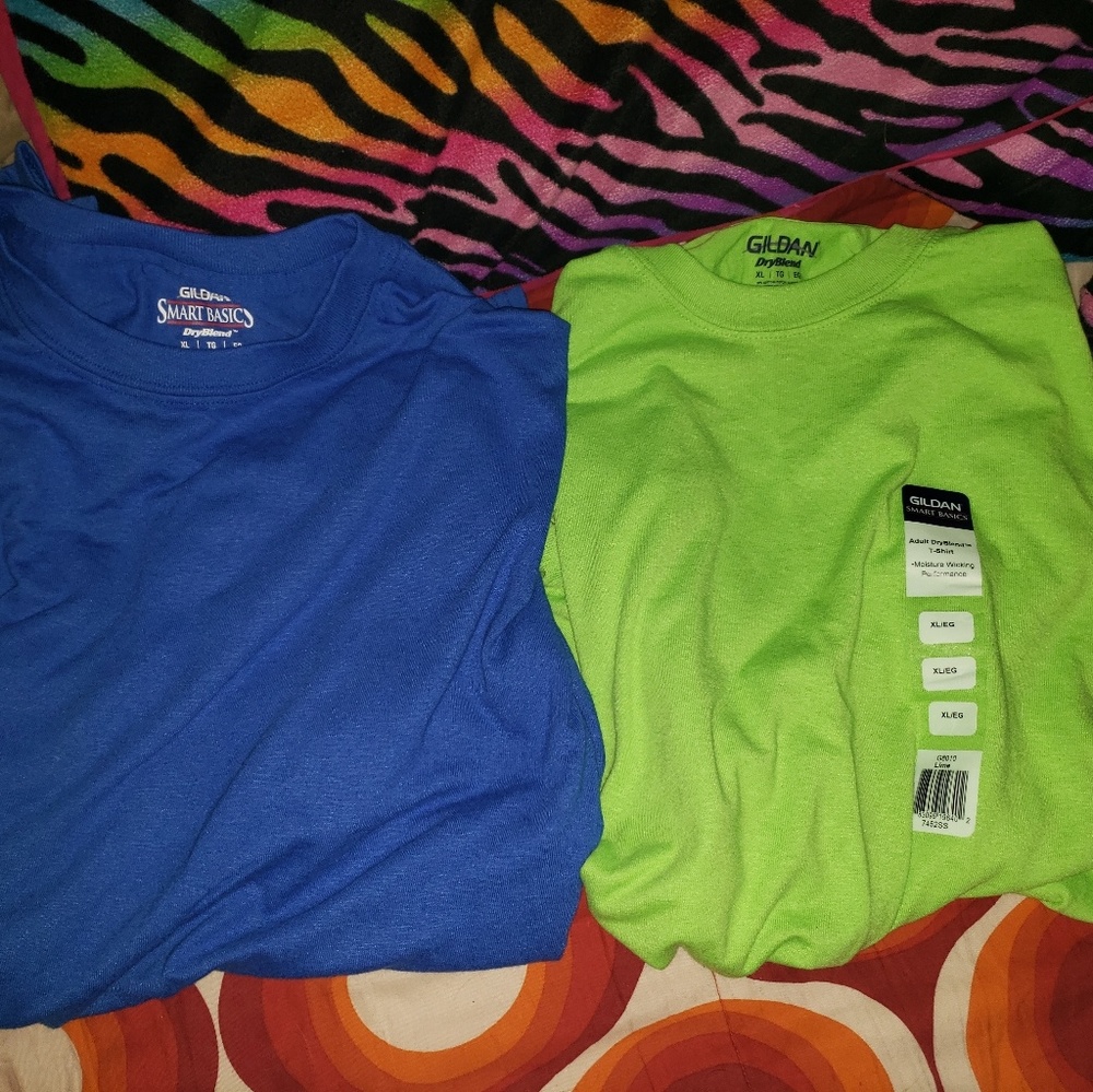 Gildan shirts